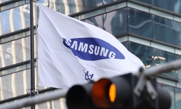 Samsung vows to boost AI chip sales after earnings miss