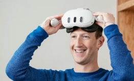 Zuckerberg to discuss developing mixed reality headset with LG chief