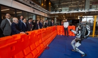 Minister visits Boston Dynamics, Hyundai Motor’s robotics pioneer