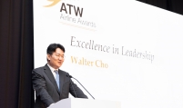 Korean Air CEO wins ATW leadership award