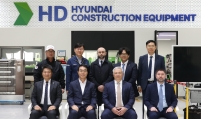 Ukrainian envoy visits HD Hyundai Construction Equipment