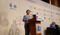Mirae Asset chief named AIB executive of the year, first feat for Asian financier