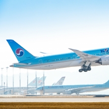 US weighs suit against Korean Air's planned acquisition of Asiana: report