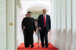 [US-NK Summit] Trump, Kim take first step toward peace on Korean Peninsula