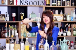 [Weekender] Wine aficionado’s love affair with Korean traditional liquors