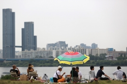 [Newsmaker] Seoul to install more security cameras at riverside parks after med student’s death
