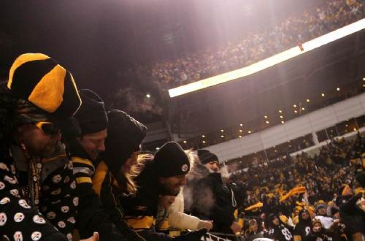Pittsburgh Steelers rumble to AFC championship