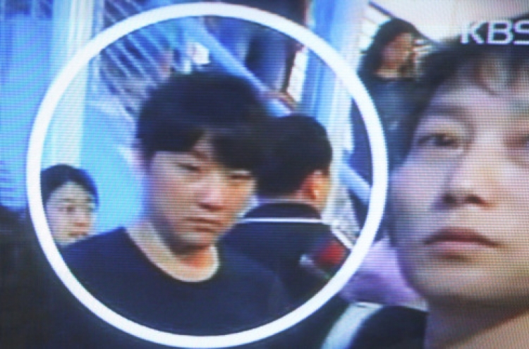 N. Korean leader's 2nd son seen in Singapore: KBS