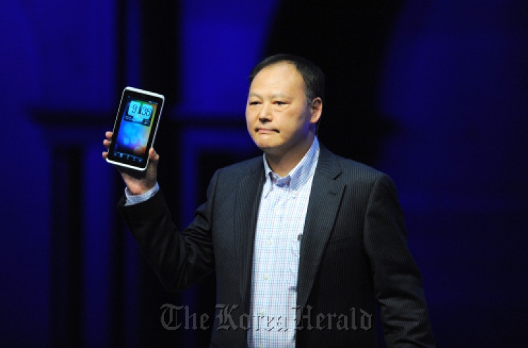 HTC may offer larger tablets to rival Apple, Samsung, CEO says