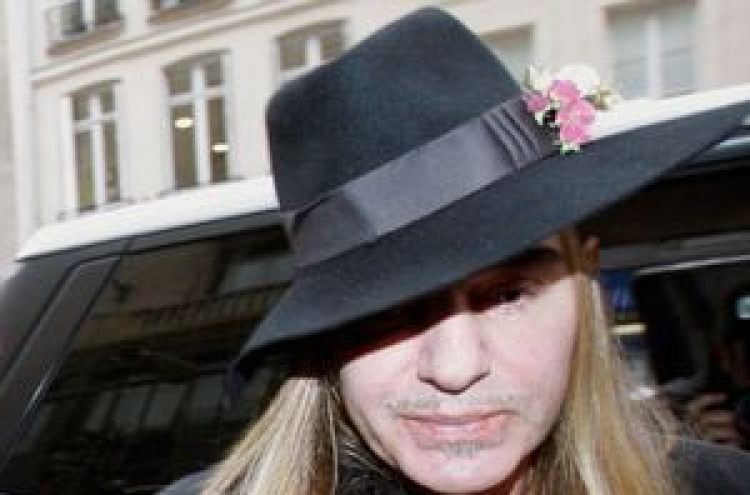 Fashion provocateur Galliano sacked by Dior