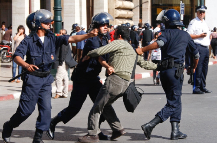 Police disperse demos in Morocco