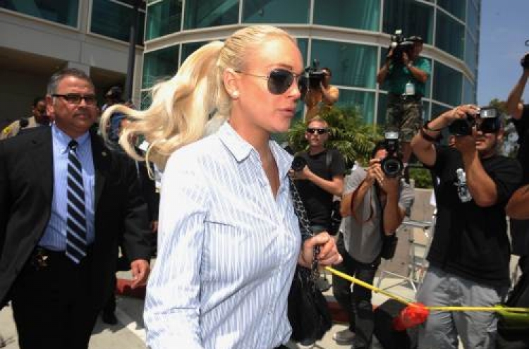 Judge tells Lohan: No more parties