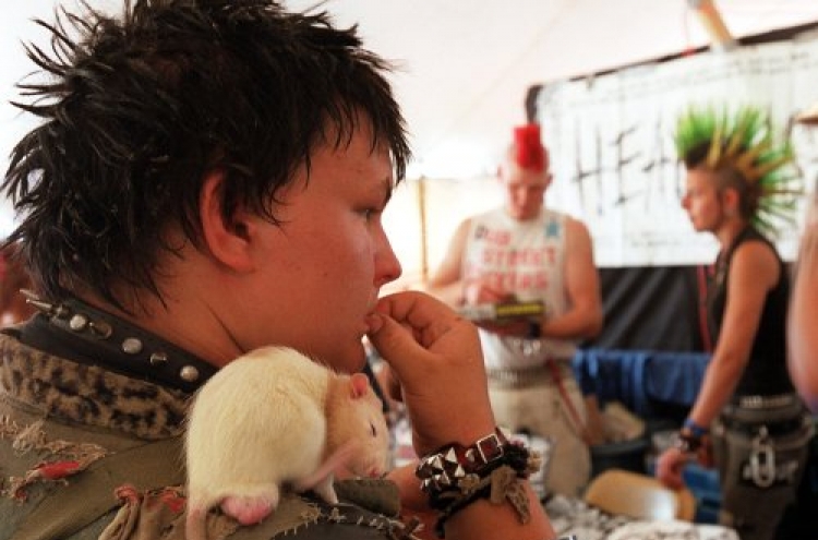 Live rat found in Aussie loaf