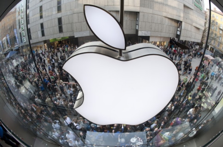 iPads trump oil: Apple is most valuable US company