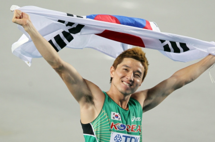 Decathlete Kim Kun-woo breaks own national record