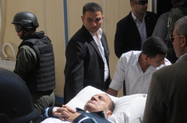 Egypt’s military ruler to testify in Mubarak trial