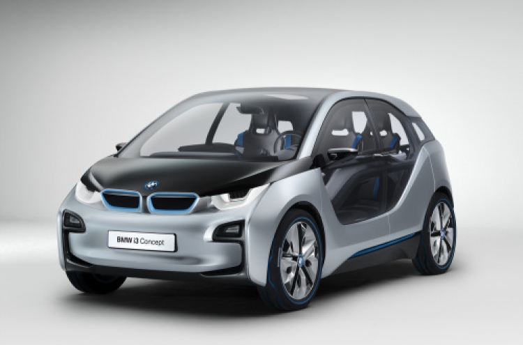 Electric cars strut their stuff in Frankfurt Motor Show