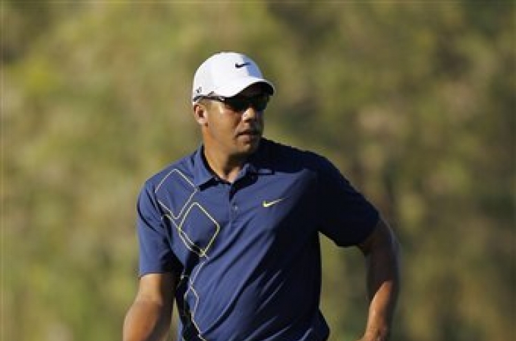 Vegas, McGirt top leaderboard in Nevada