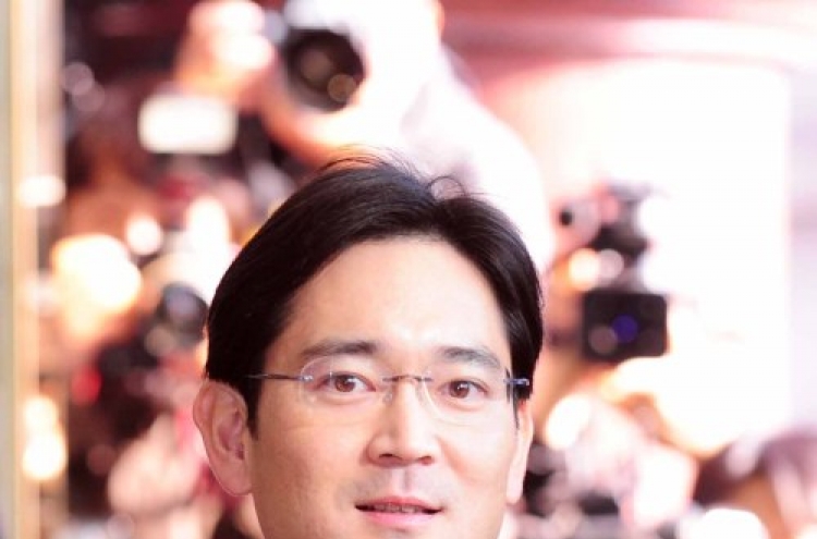 Samsung heir to attend Jobs memorial service at Stanford