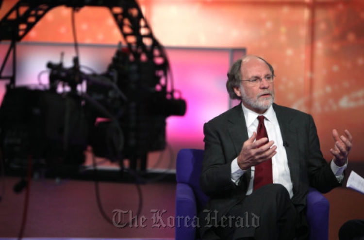 CEO Corzine steps down at MF Global