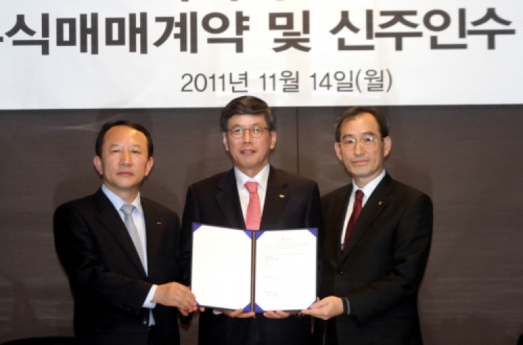 SKT to buy Hynix for 3.4 trillion won