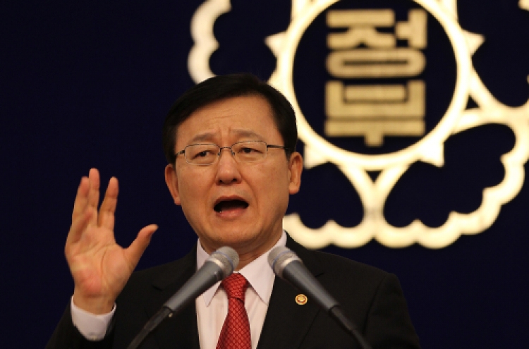 New minister Hong faces mountain of challenges