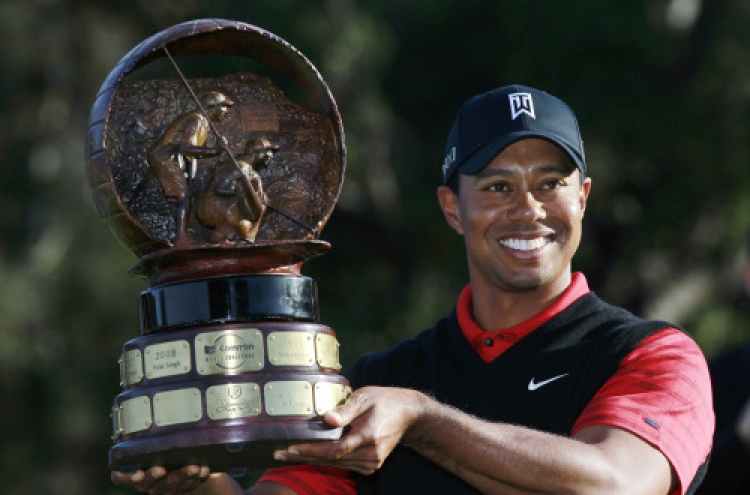 Tiger Woods ends 2-year victory drought