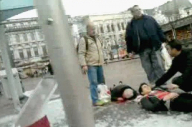 Belgium rampage; 5 dead, 122 wounded