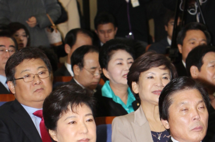 GNP unifies around Park to reform party