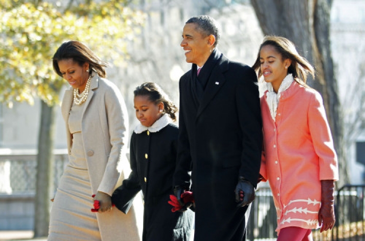 Obama daughters not on Facebook