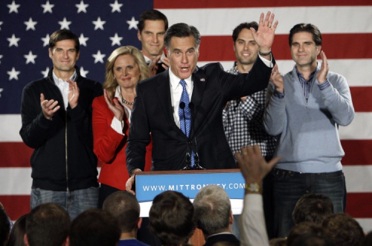 Romney edges Santorum by 8 votes