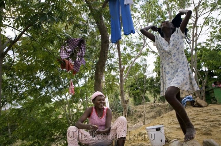 Photos give hope to HIV patients