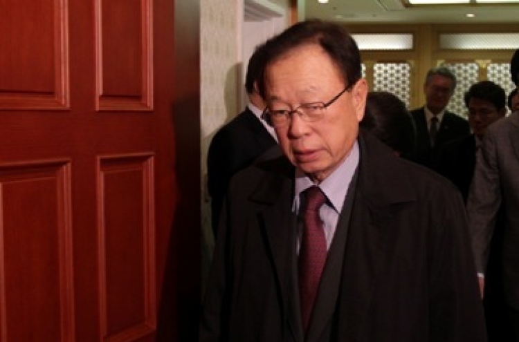 <URGENT> Prosecutors raid key suspect's house in GNP bribery case