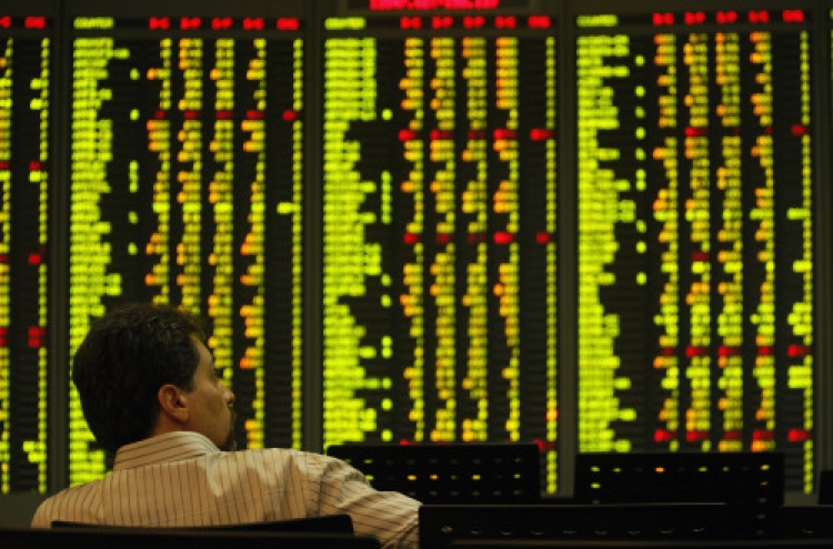 Foreign investors buying Korean stocks despite Europe woes