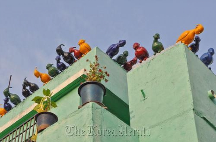 Street art rejuvenates Busan slum