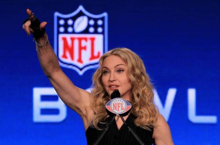 Madonna's guarantee: no half-time wardrobe malfunction