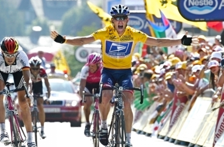 Armstrong 'gratified' by no charges in doping case