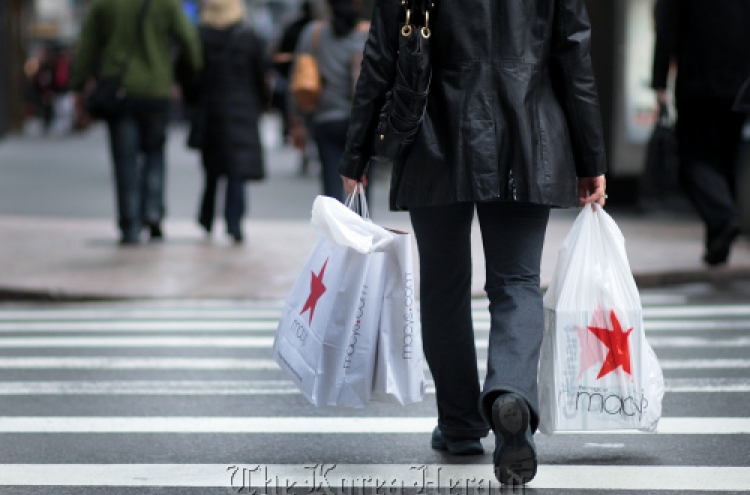 U.S. retail sales gain points to modest growth