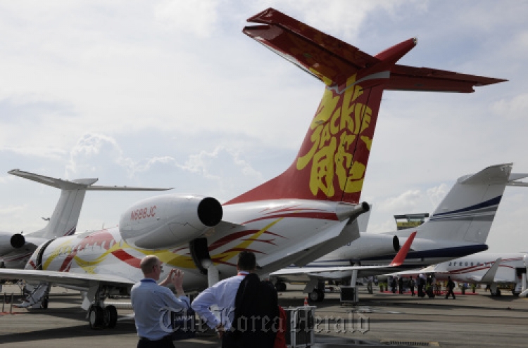 Private jet makers, jostling for Asian markets