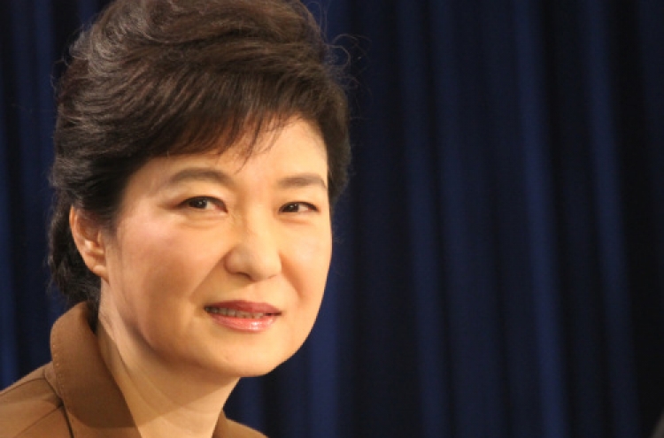 Park Geun-hye bashes opposition's flip-flopping before elections