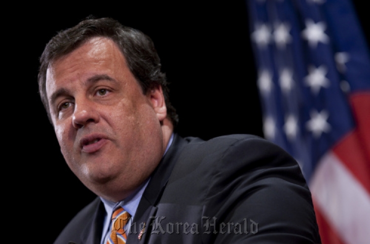 Christie: Buffett should ‘write a check and shut up’