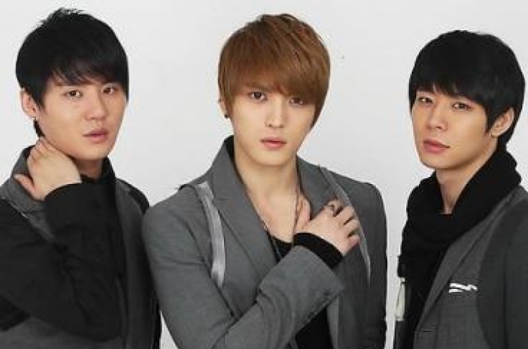 K-pop star JYJ under fire for hitting and cursing fans