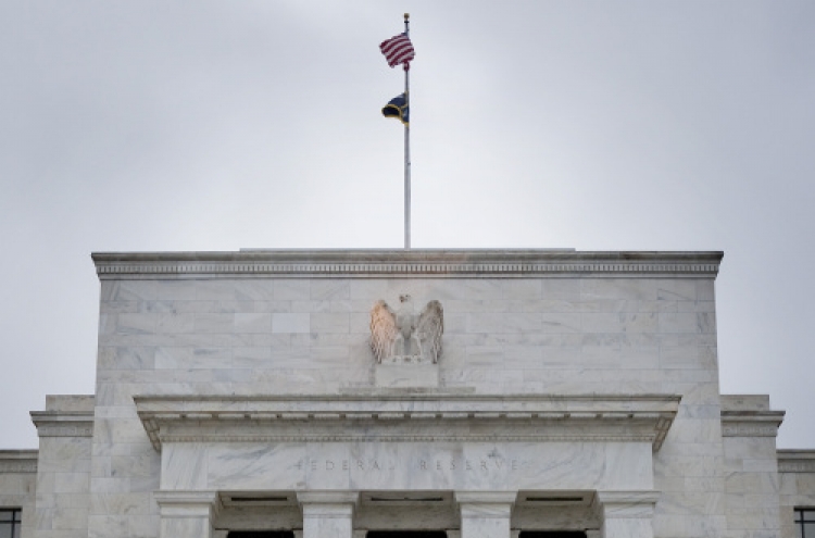 Fed stress tests 19 banks against U.S. recession