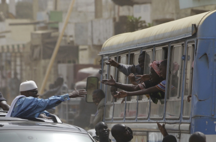 Senegal braces for cliffhanger presidential poll