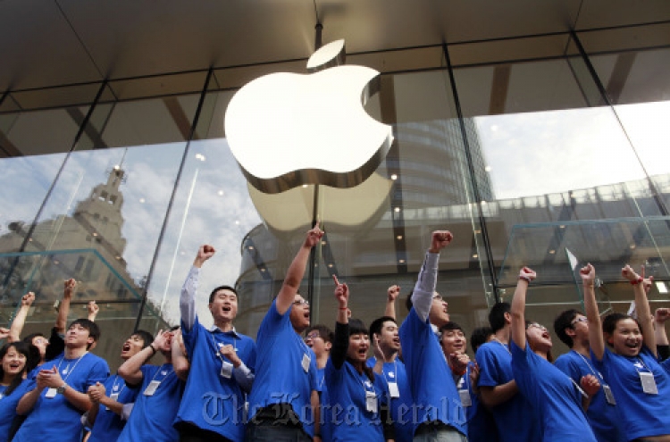 Apple plans further investment in China