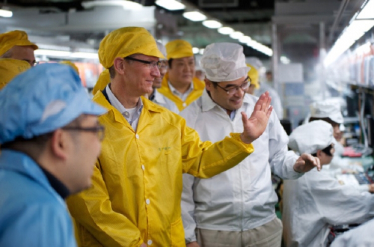 Apple assembly line gets pay raise, fewer hours