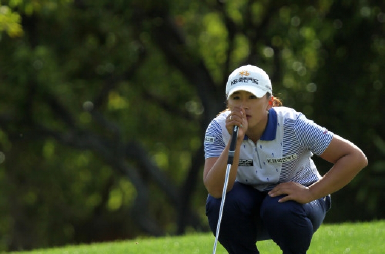 Amy Yang ends Tseng’s run, leads Kraft