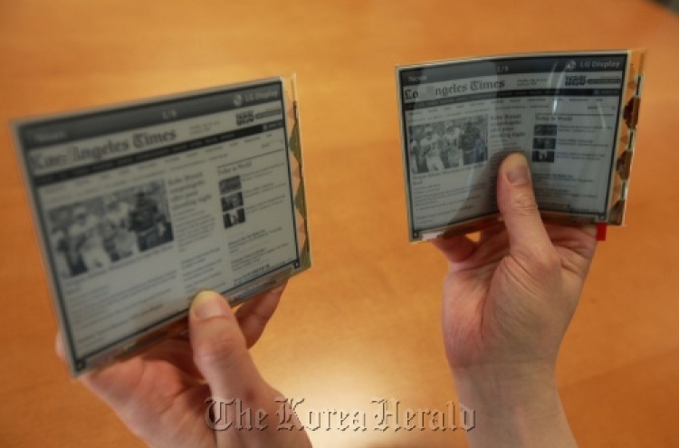 LG’s plastic e-paper could boost e-books