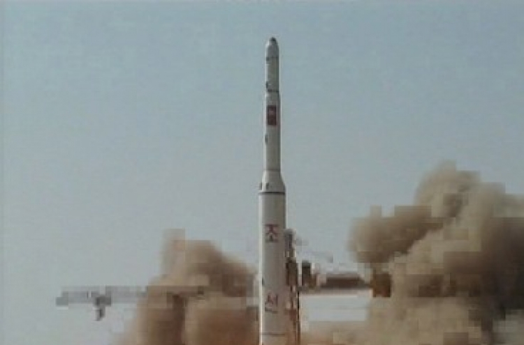 N.K. long-range rocket crashes shortly after takeoff