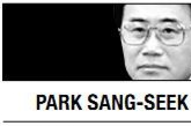 [Park Sang-seek] What’s behind N. Korea’s survival?